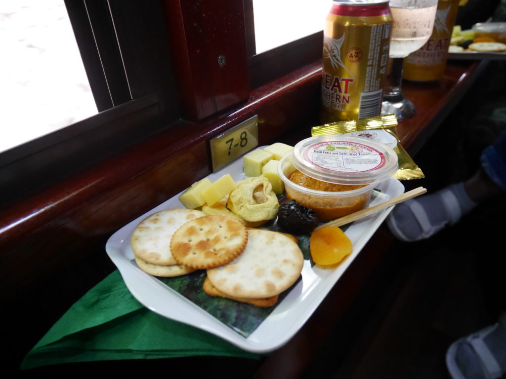 キュランダ鉄道の軽食